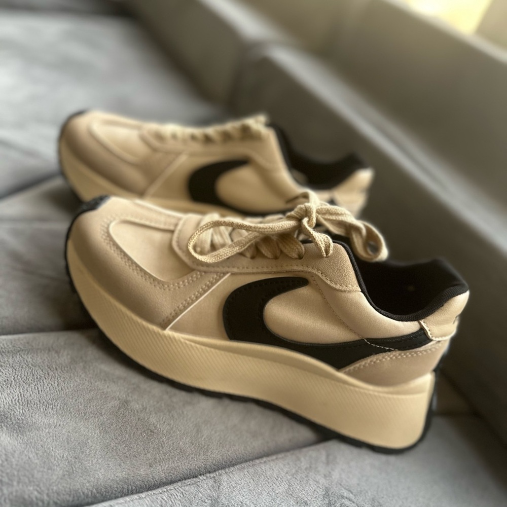 Beige and Black Women's Platform Sneakers